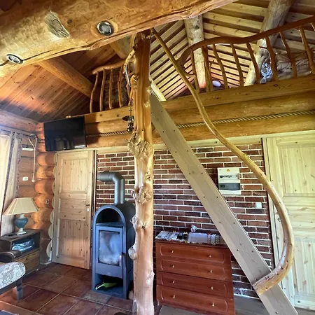 Paeikseranna Puhkemaja * Rossa