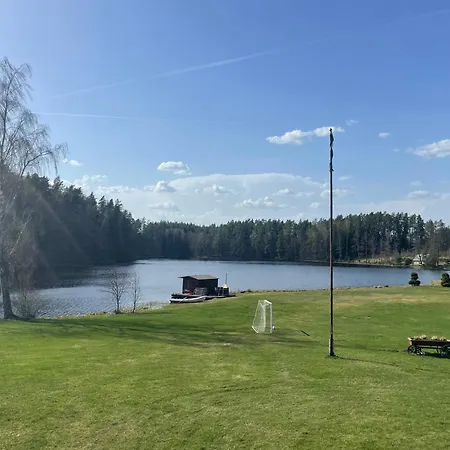 Paeikseranna Puhkemaja * Rossa