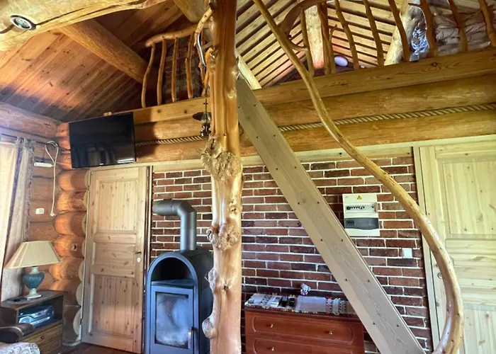 Paeikseranna Puhkemaja * Rossa